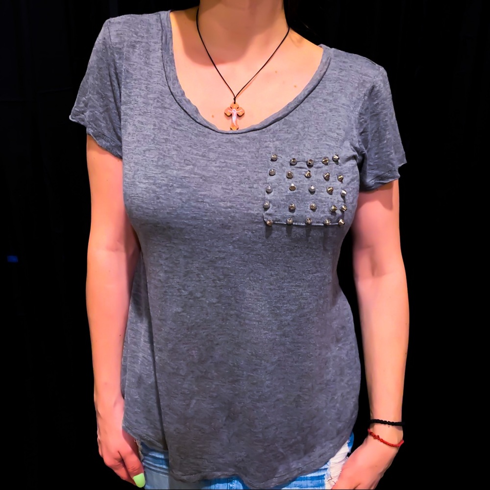 Super Cute Gray Tee with Studs, Large